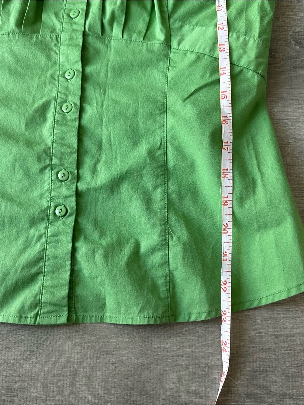 Dalia Green Button-Front Ruffle Sleeve Women's Top Sleeveless - Picture 4 of 6
